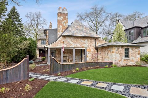 Photo of 132 S Park Avenue, Hinsdale, IL 60521 (MLS # 12622643)