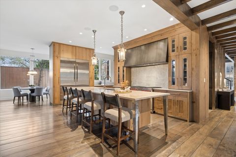 Tiny photo for 132 S Park Avenue, Hinsdale, IL 60521 (MLS # 12622643)