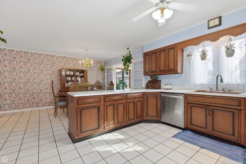 Tiny photo for 609 N Hamlin Avenue, Park Ridge, IL 60068 (MLS # 12612950)