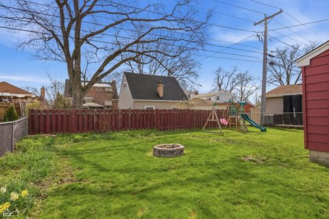 Tiny photo for 609 N Hamlin Avenue, Park Ridge, IL 60068 (MLS # 12612950)