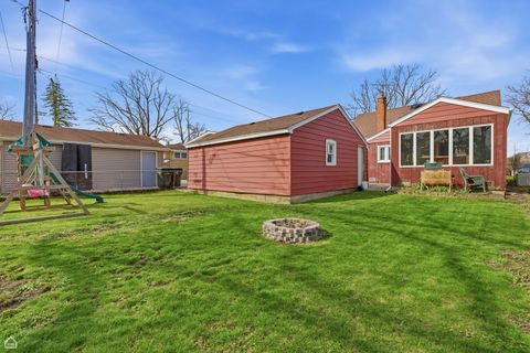 Tiny photo for 609 N Hamlin Avenue, Park Ridge, IL 60068 (MLS # 12612950)