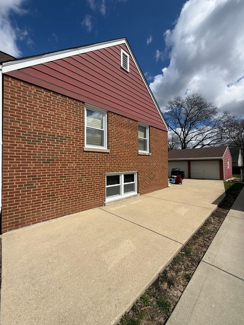 Tiny photo for 609 N Hamlin Avenue, Park Ridge, IL 60068 (MLS # 12612950)