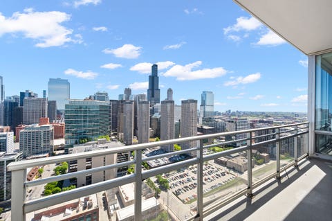 Tiny photo for 737 W Washington Boulevard #3607, Chicago, IL 60661 (MLS # 12691802)