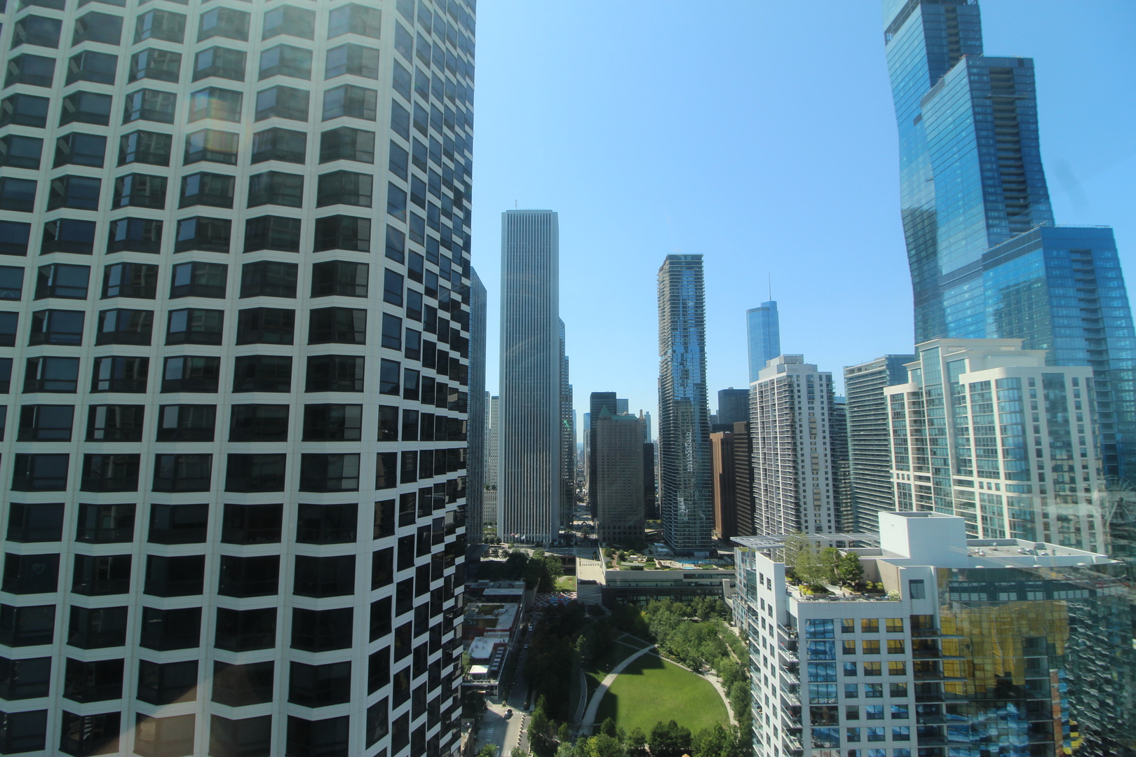 195 N Harbor Drive 4608