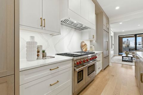 Tiny photo for 908 W Fullerton Avenue #1, Chicago, IL 60614 (MLS # 12491247)