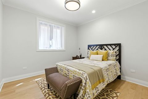 Tiny photo for 908 W Fullerton Avenue #1, Chicago, IL 60614 (MLS # 12491247)