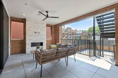 Tiny photo for 908 W Fullerton Avenue #1, Chicago, IL 60614 (MLS # 12491247)
