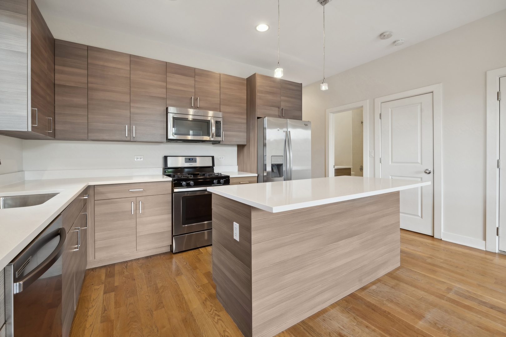 1952 W Erie Street 2E