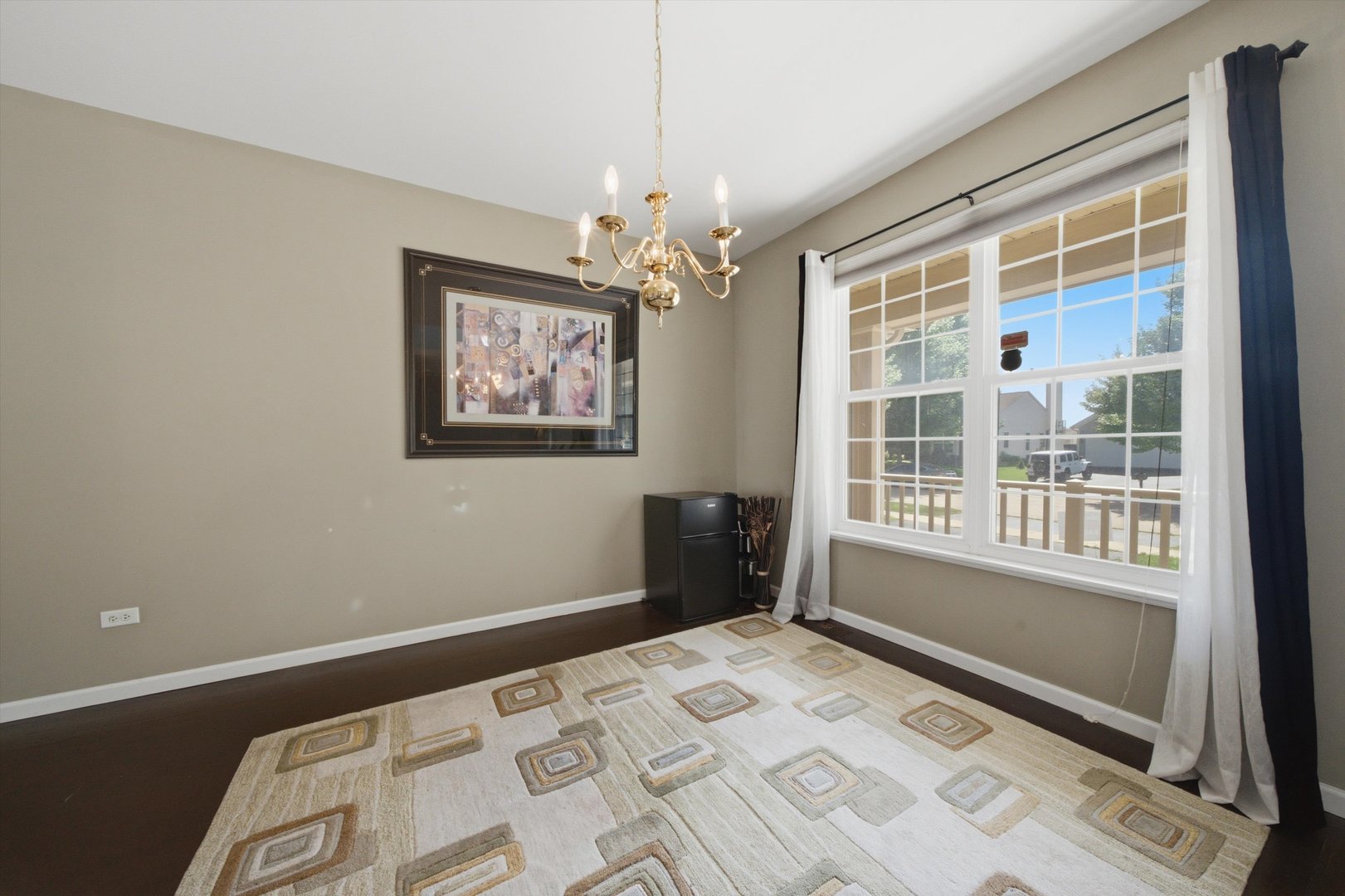 321 Claridge Circle