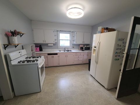 Tiny photo for 513 Crawford Avenue, Dixon, IL 61021 (MLS # 12693297)