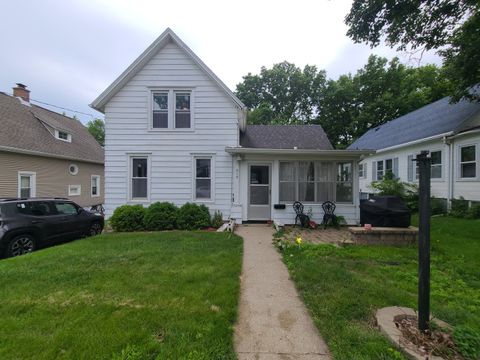 Photo of 513 Crawford Avenue, Dixon, IL 61021 (MLS # 12693297)