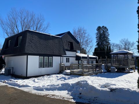 Tiny photo for 72 Clover Drive, Crystal Lake, IL 60014 (MLS # 12531711)