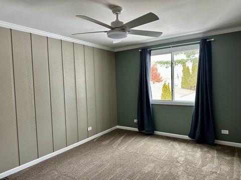 Tiny photo for 72 Clover Drive, Crystal Lake, IL 60014 (MLS # 12531711)