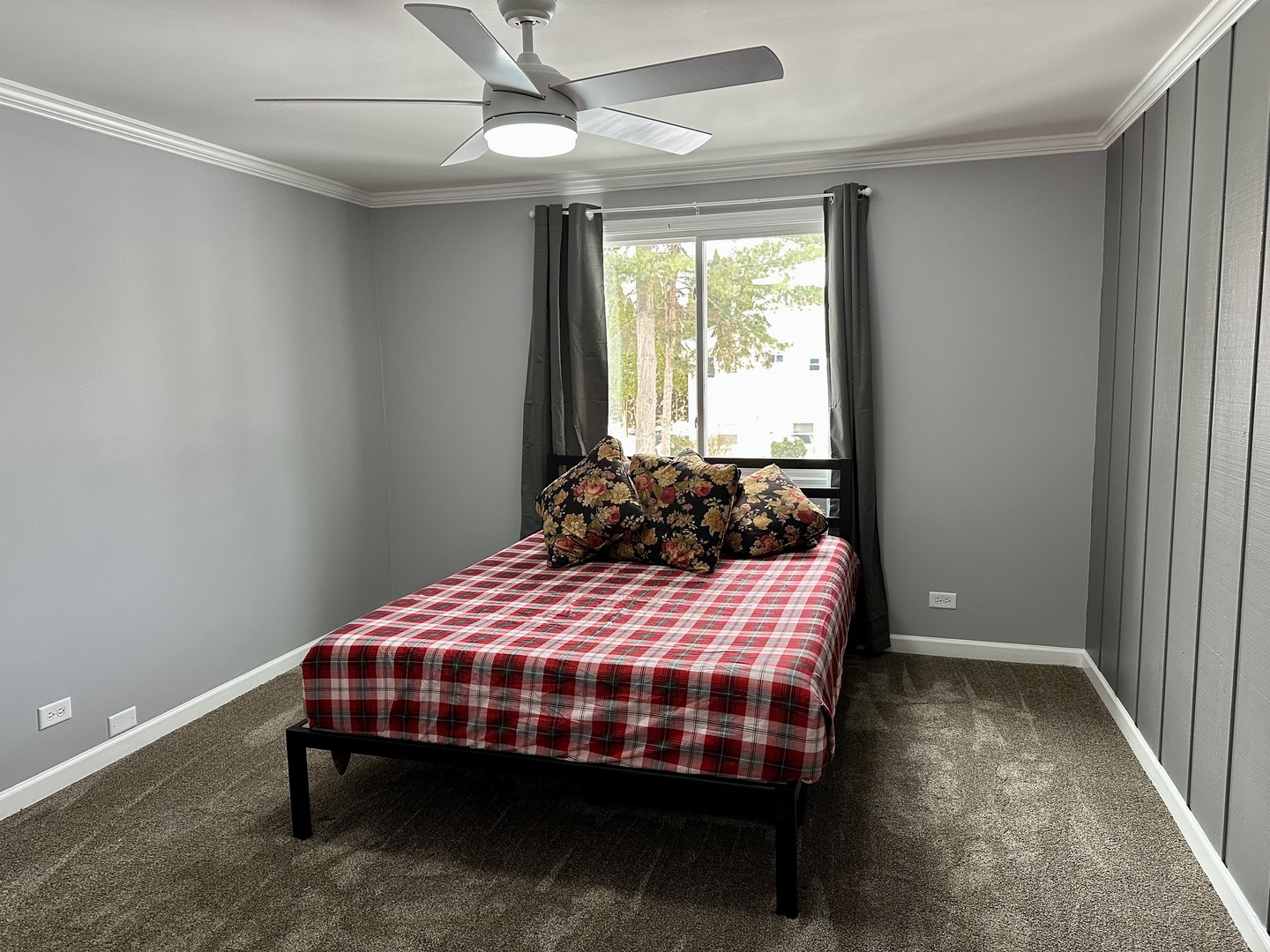 Crystal Lake, Illinois 60014, United States, 4 Bedrooms Bedrooms, ,3 BathroomsBathrooms,Residential,Active,254529