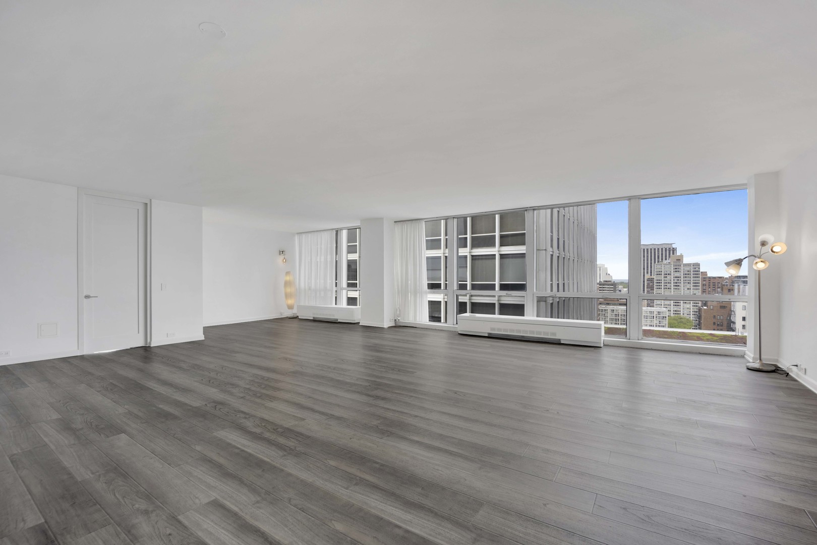 330 W Diversey Parkway 2102