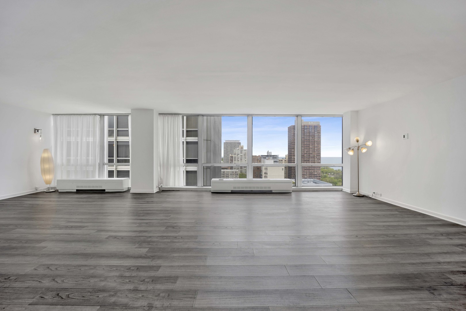 330 W Diversey Parkway 2102
