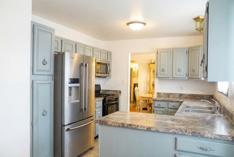 Tiny photo for 34 Wedgewood Road, Matteson, IL 60443 (MLS # 12556166)