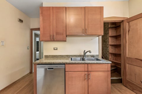 Tiny photo for 937 N Harvey Avenue, Oak Park, IL 60302 (MLS # 12719461)