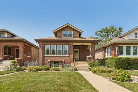 Photo of 937 N Harvey Avenue, Oak Park, IL 60302 (MLS # 12719461)