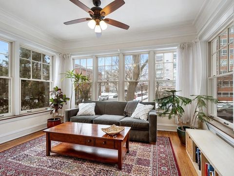 Tiny photo for 801 Hinman Avenue #1, Evanston, IL 60202 (MLS # 12574007)