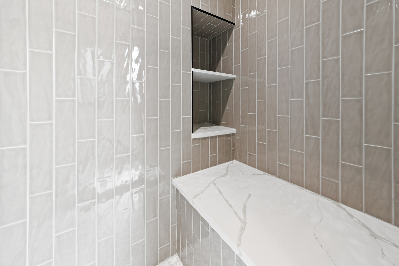 Chicago, Illinois 60625, United States, 4 Bedrooms Bedrooms, ,2 BathroomsBathrooms,Residential,Active,180815