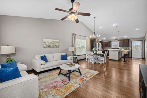 Tiny photo for 1559 Olde Brandy Lane, Davenport, IA 52807 (MLS # 100000255)