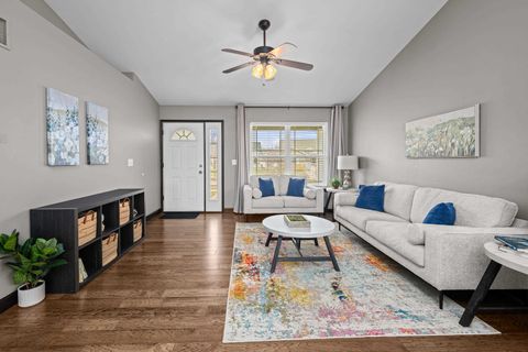 Tiny photo for 1559 Olde Brandy Lane, Davenport, IA 52807 (MLS # 100000255)