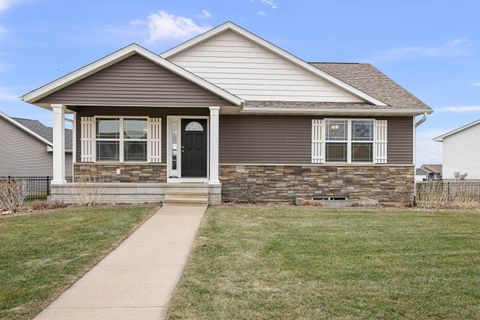 Tiny photo for 1559 Olde Brandy Lane, Davenport, IA 52807 (MLS # 100000255)