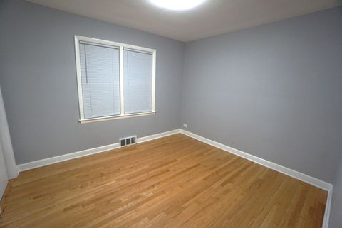 Tiny photo for 10050 S Fairfield Avenue, Chicago, IL 60655 (MLS # 12517396)