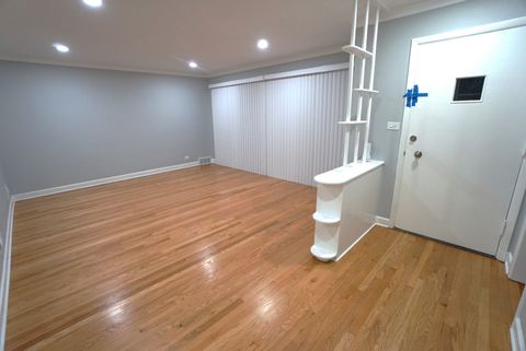 Tiny photo for 10050 S Fairfield Avenue, Chicago, IL 60655 (MLS # 12517396)