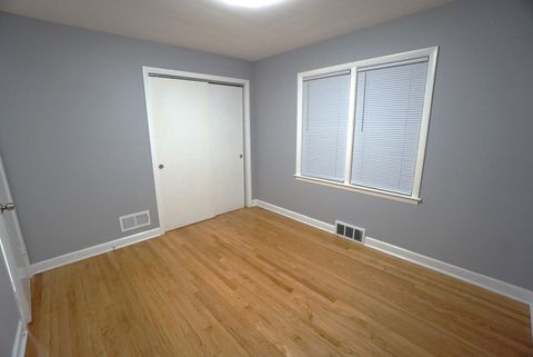 Tiny photo for 10050 S Fairfield Avenue, Chicago, IL 60655 (MLS # 12517396)