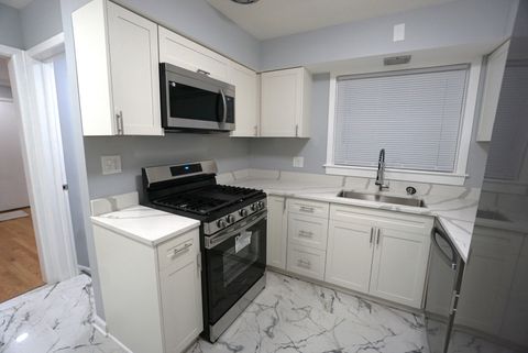 Tiny photo for 10050 S Fairfield Avenue, Chicago, IL 60655 (MLS # 12517396)