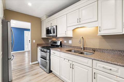 Tiny photo for 608 N White Lane, Hainesville, IL 60030 (MLS # 12661171)