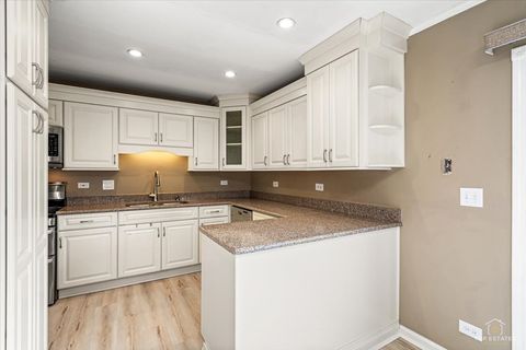 Tiny photo for 608 N White Lane, Hainesville, IL 60030 (MLS # 12661171)