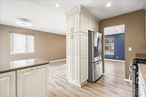 Tiny photo for 608 N White Lane, Hainesville, IL 60030 (MLS # 12661171)