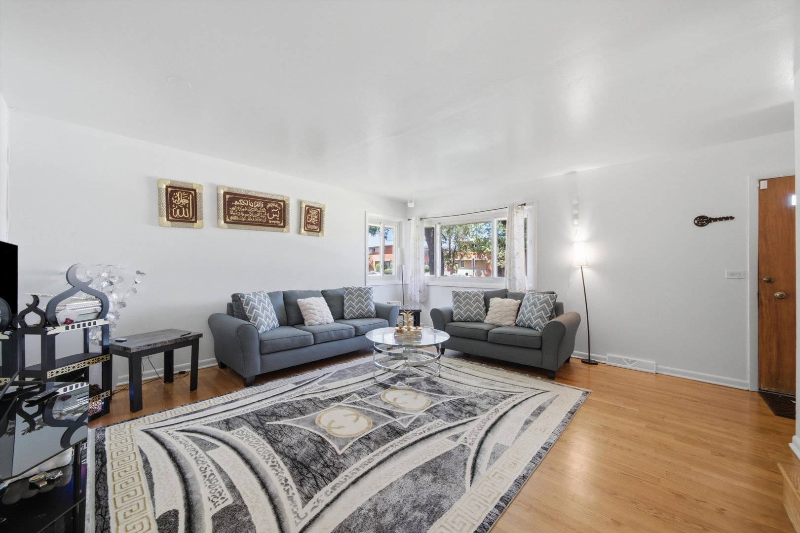 8663 Gregory Lane