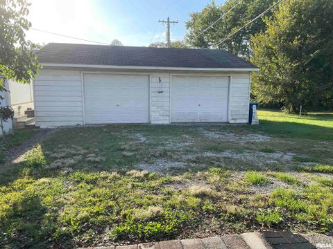 Tiny photo for 312 E RANDOLPH Street, Mcleansboro, IL 62859 (MLS # EB460192)
