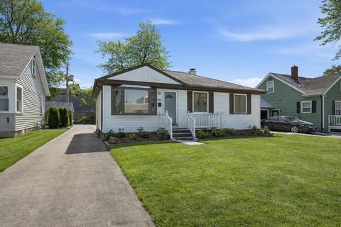 Tiny photo for 537 E 161st Place, South Holland, IL 60473 (MLS # 12558022)