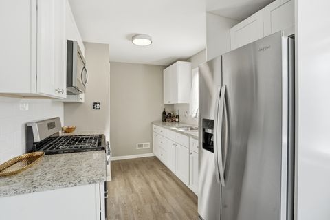 Tiny photo for 537 E 161st Place, South Holland, IL 60473 (MLS # 12558022)