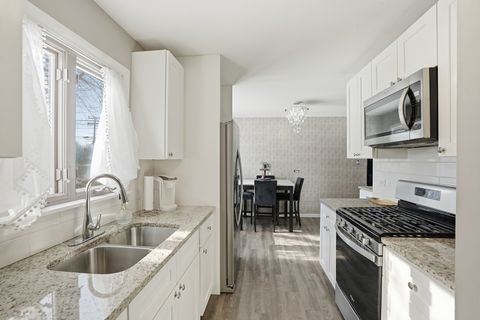 Tiny photo for 537 E 161st Place, South Holland, IL 60473 (MLS # 12558022)