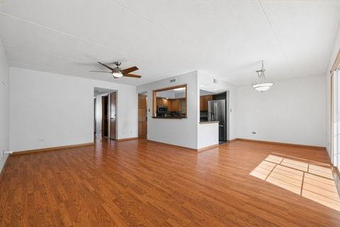Tiny photo for 18230 Eagle Drive #1N, Tinley Park, IL 60477 (MLS # 12626890)