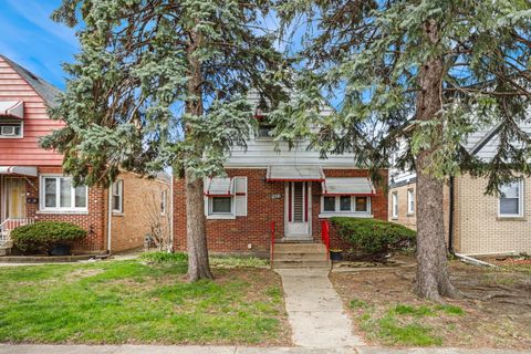 Photo of 1822 N 23rd Avenue, Melrose Park, IL 60160 (MLS # 12470654) Photo of 1822 N 23rd Avenue, Melrose Park, IL 60160 (MLS # 12470654)