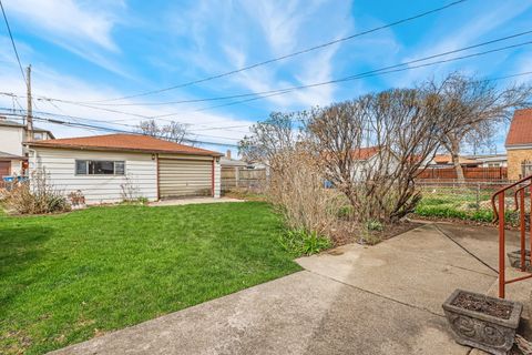 Tiny photo for 1822 N 23rd Avenue, Melrose Park, IL 60160 (MLS # 12470654)