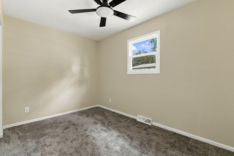 Tiny photo for 3323 Kimberly Downs Road, Davenport, IA 52722 (MLS # 12759676)