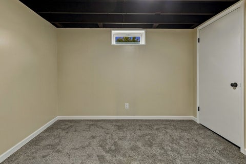 Tiny photo for 3323 Kimberly Downs Road, Davenport, IA 52722 (MLS # 12759676)