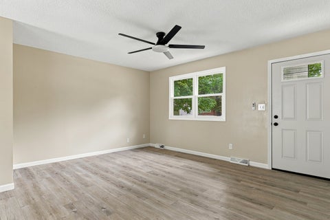 Tiny photo for 3323 Kimberly Downs Road, Davenport, IA 52722 (MLS # 12759676)