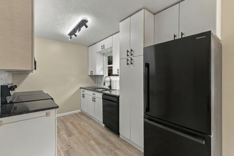 Tiny photo for 3323 Kimberly Downs Road, Davenport, IA 52722 (MLS # 12759676)