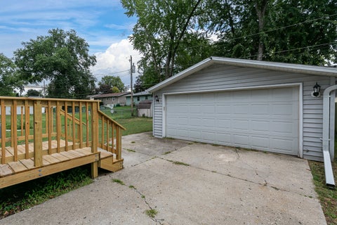 Tiny photo for 3323 Kimberly Downs Road, Davenport, IA 52722 (MLS # 12759676)