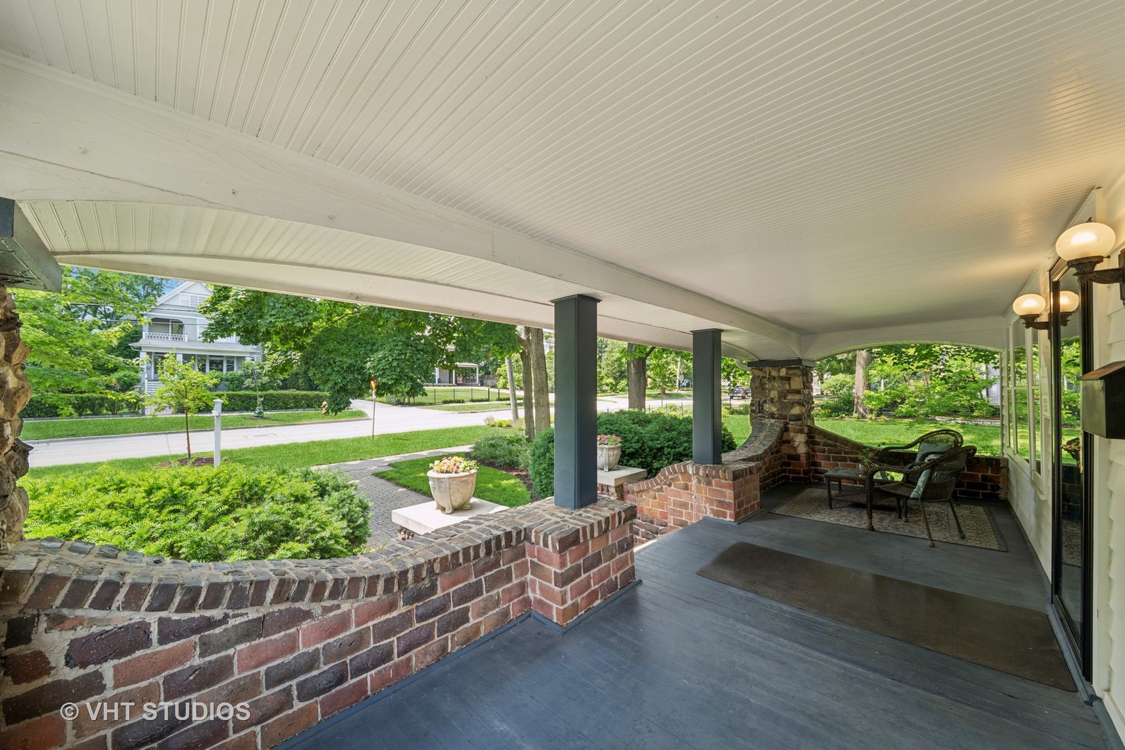 571 N Main Street