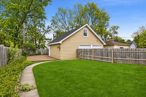 Tiny photo for 923 S Fairfield Avenue, Elmhurst, IL 60126 (MLS # 12626140)